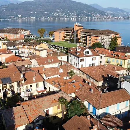 Modern Flat In Old Town アパート バヴェーノ