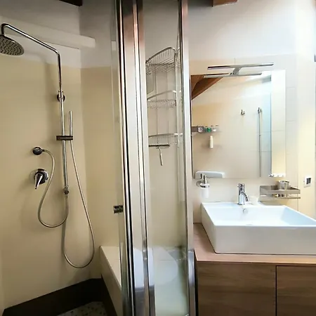 Modern Flat In Old Town アパート バヴェーノ